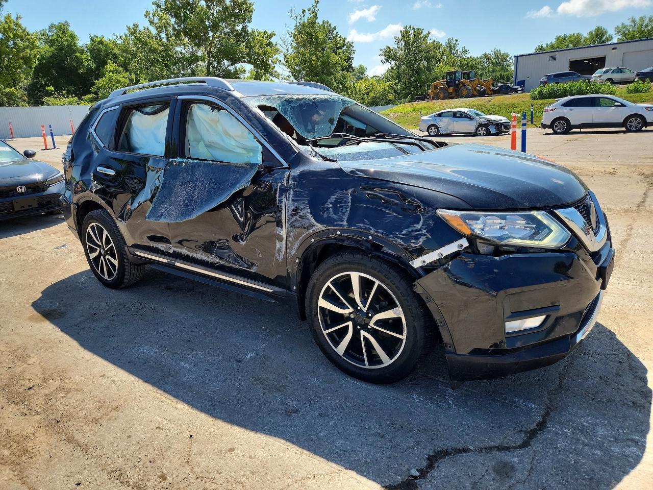 2019 Nissan Rogue S - Image 4