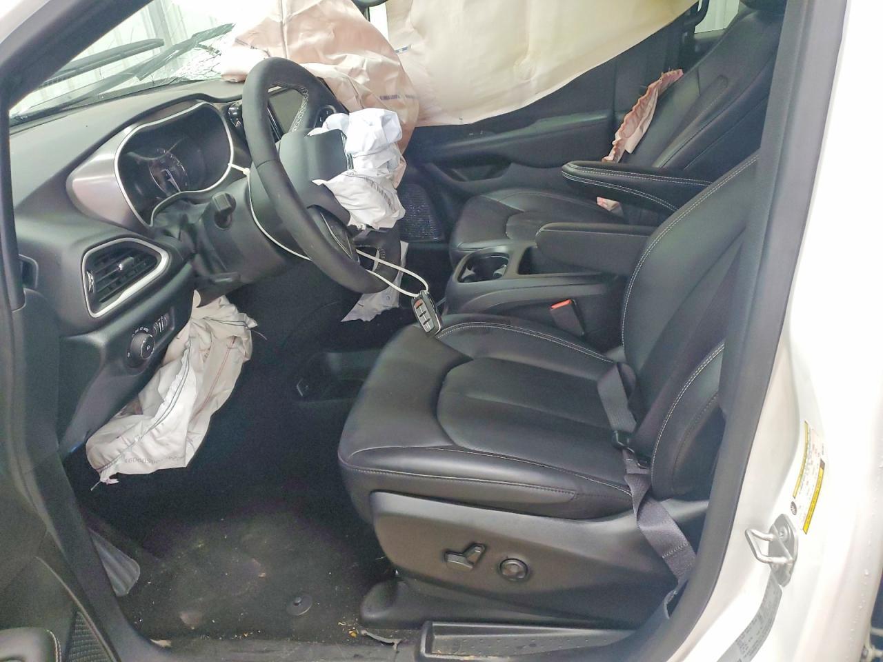 2025 Chrysler Pacifica Select - Фото 7