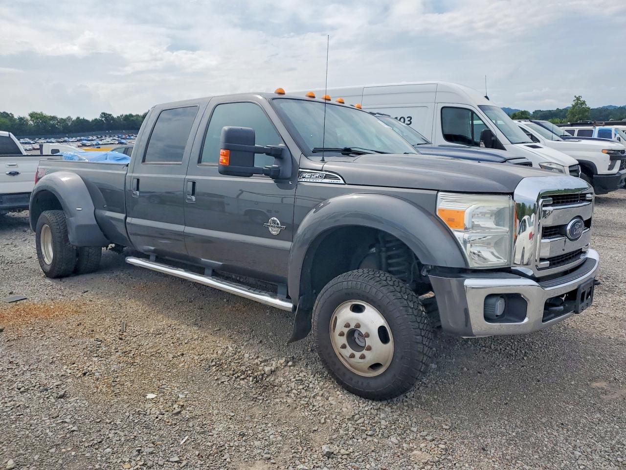 2016 Ford F350 Super Duty - Image 4