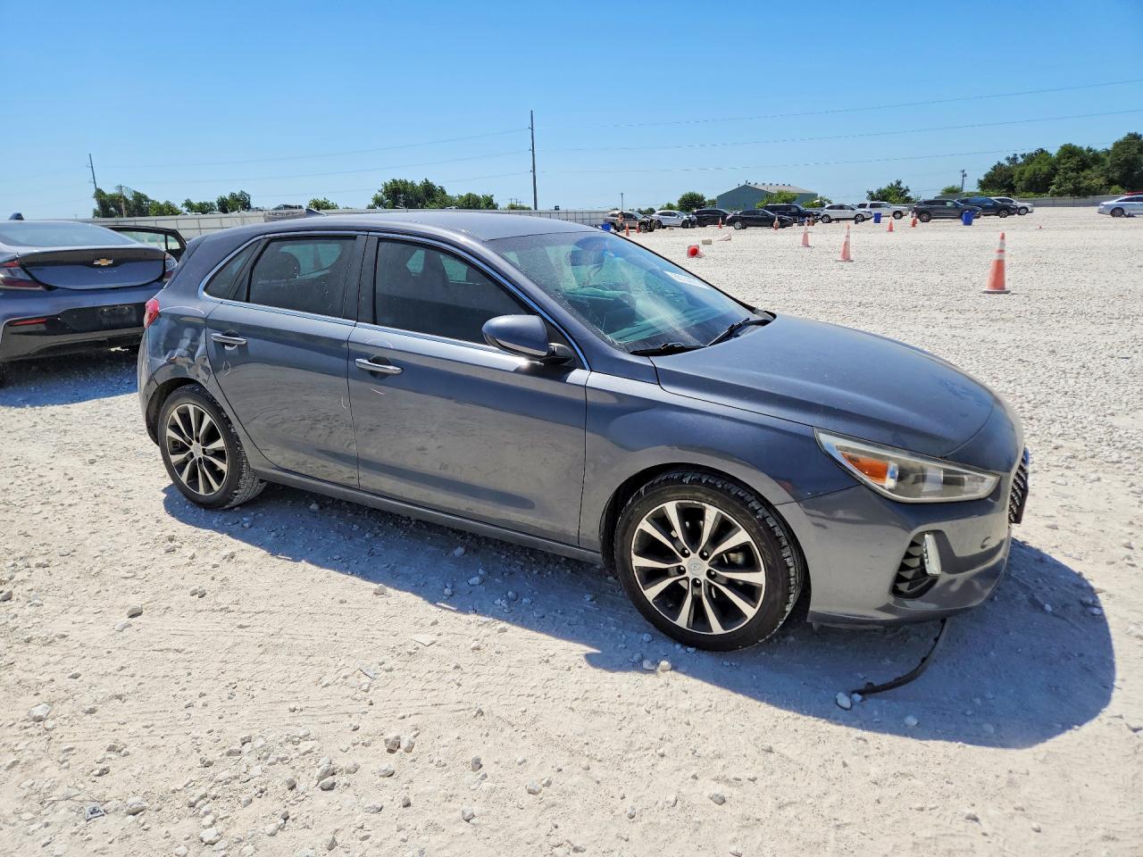 2018 Hyundai Elantra Gt Base - Image 4