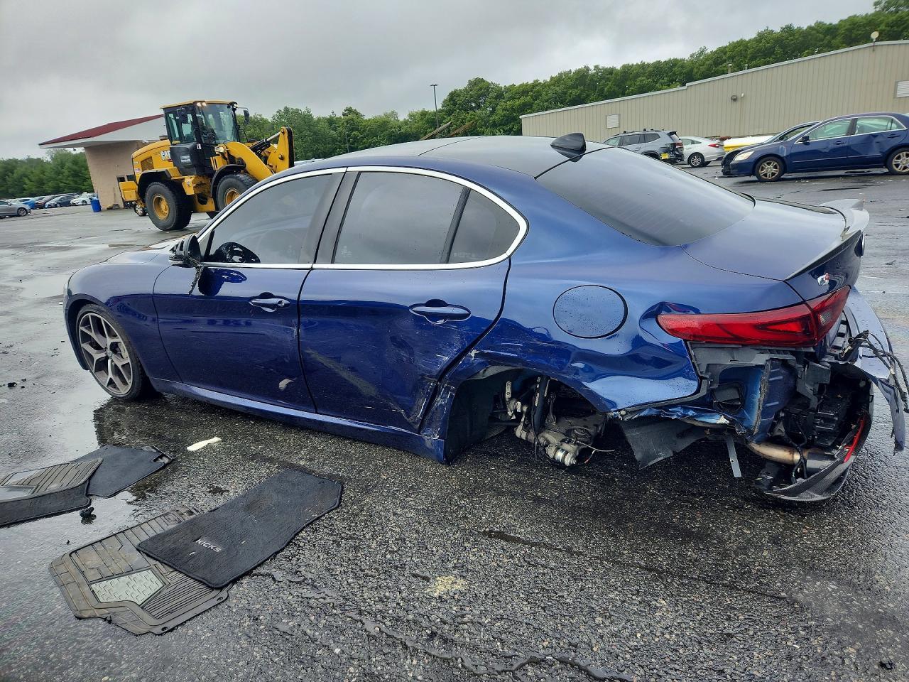 2019 Alfa Romeo Giulia - Image 2