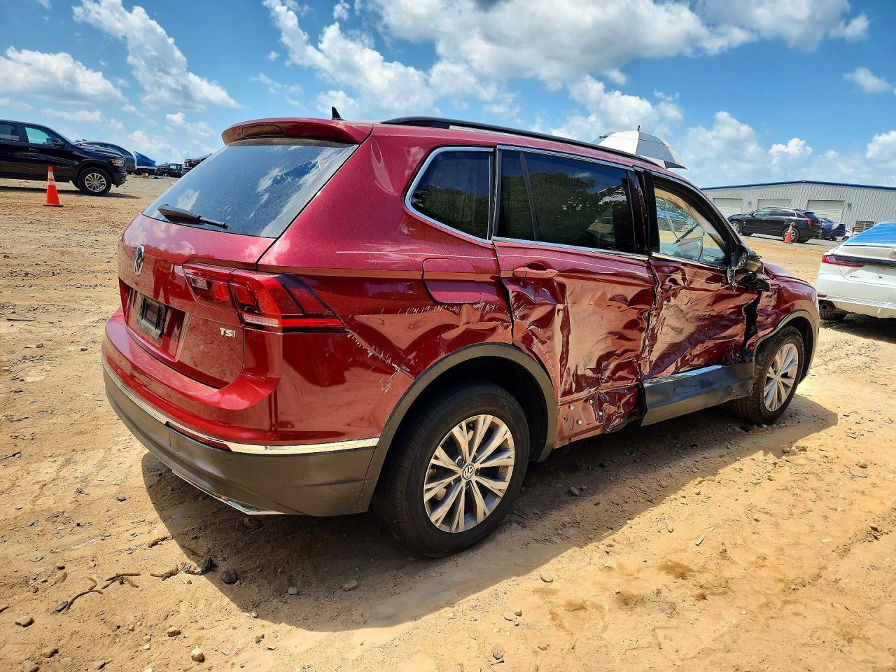 2018 Volkswagen Tiguan Se - Image 3