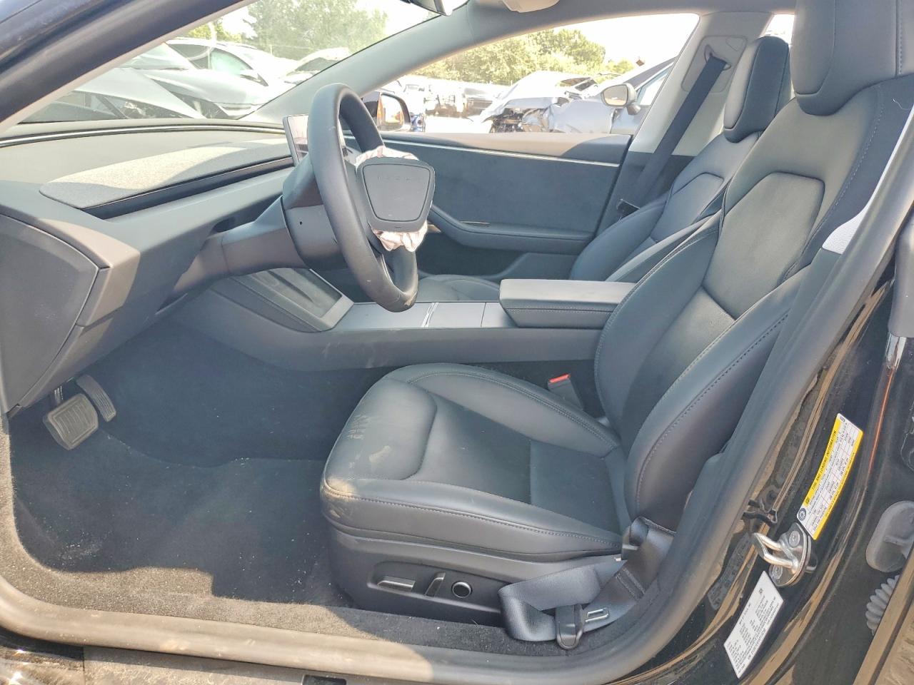 2024 Tesla Model 3 - Фото 7