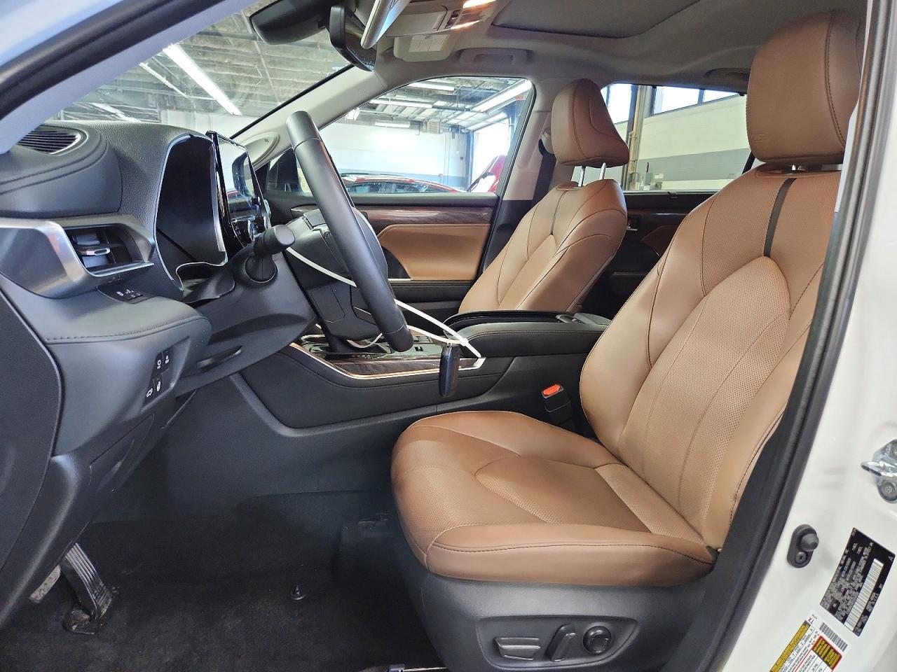 2025 Toyota Highlander Hybrid Limited 25Th Edition - Фото 7