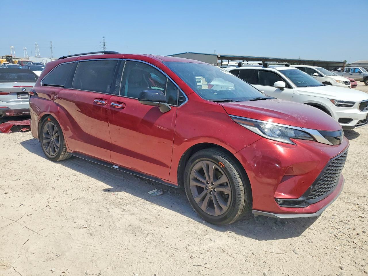 2022 Toyota Sienna Xse - Фото 4