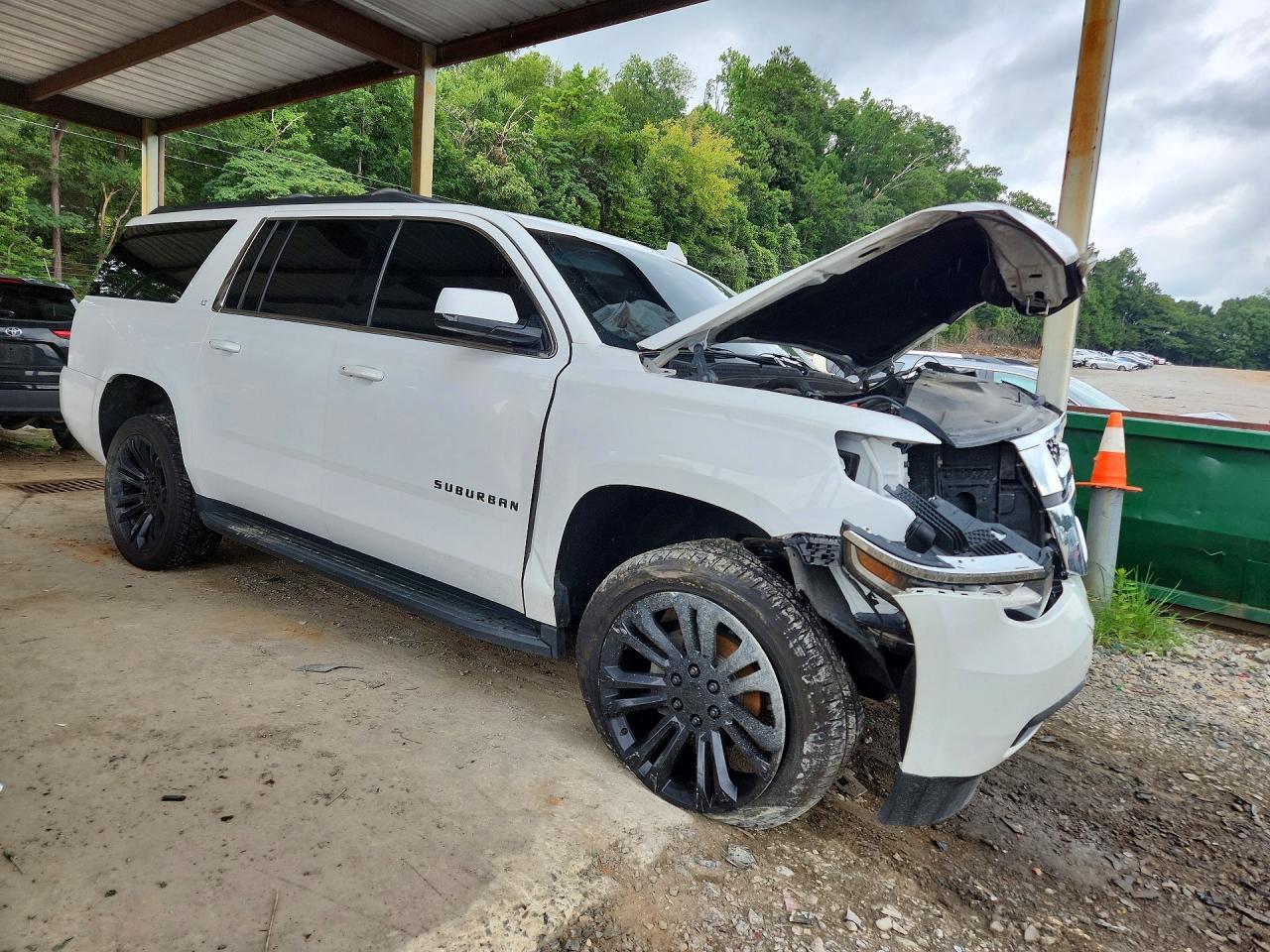 2018 Chevrolet Suburban K1500 Lt - Image 4