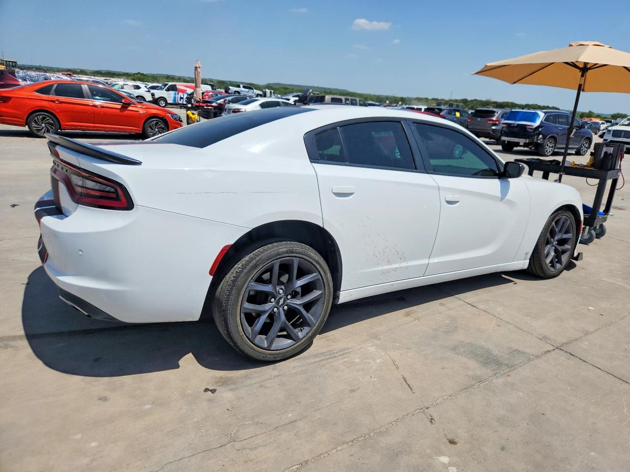 2019 Dodge Charger Sxt - Image 3