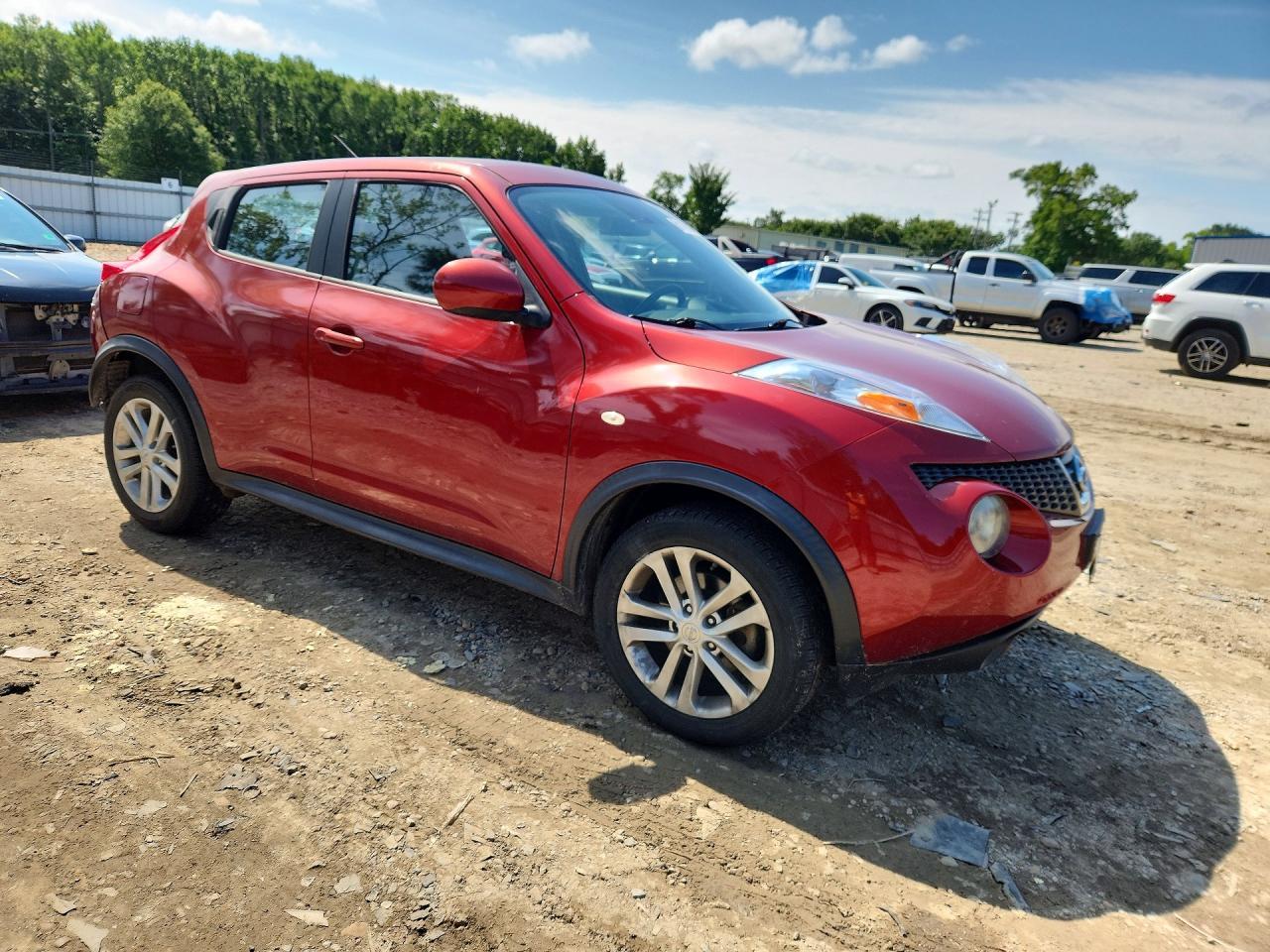 2011 Nissan Juke S - Image 4