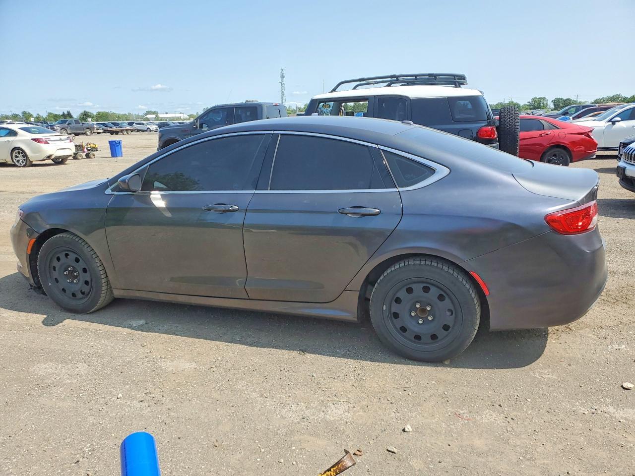 2015 Chrysler 200 Limited - Image 2