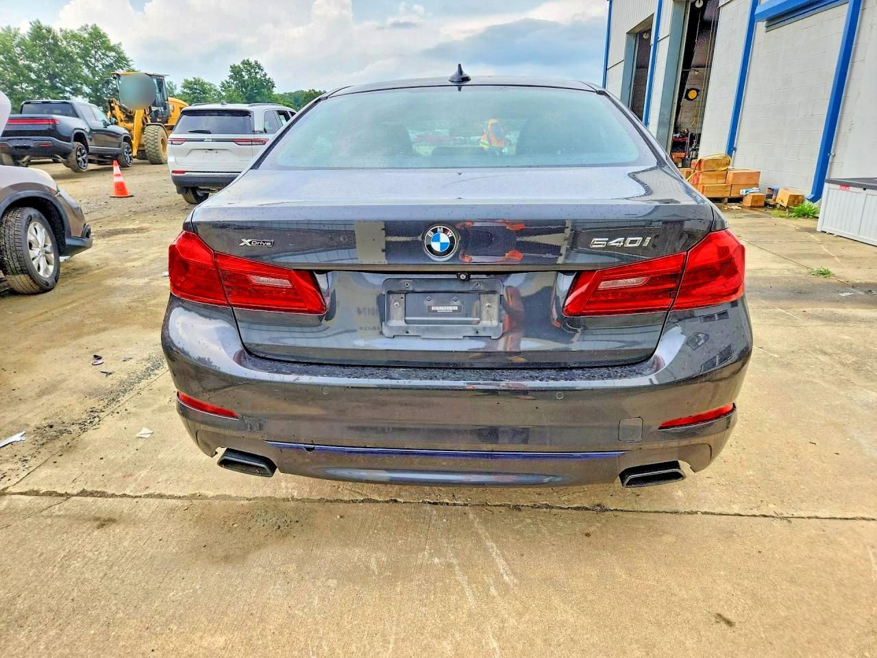 2020 BMW 540 Xi - Фото 6