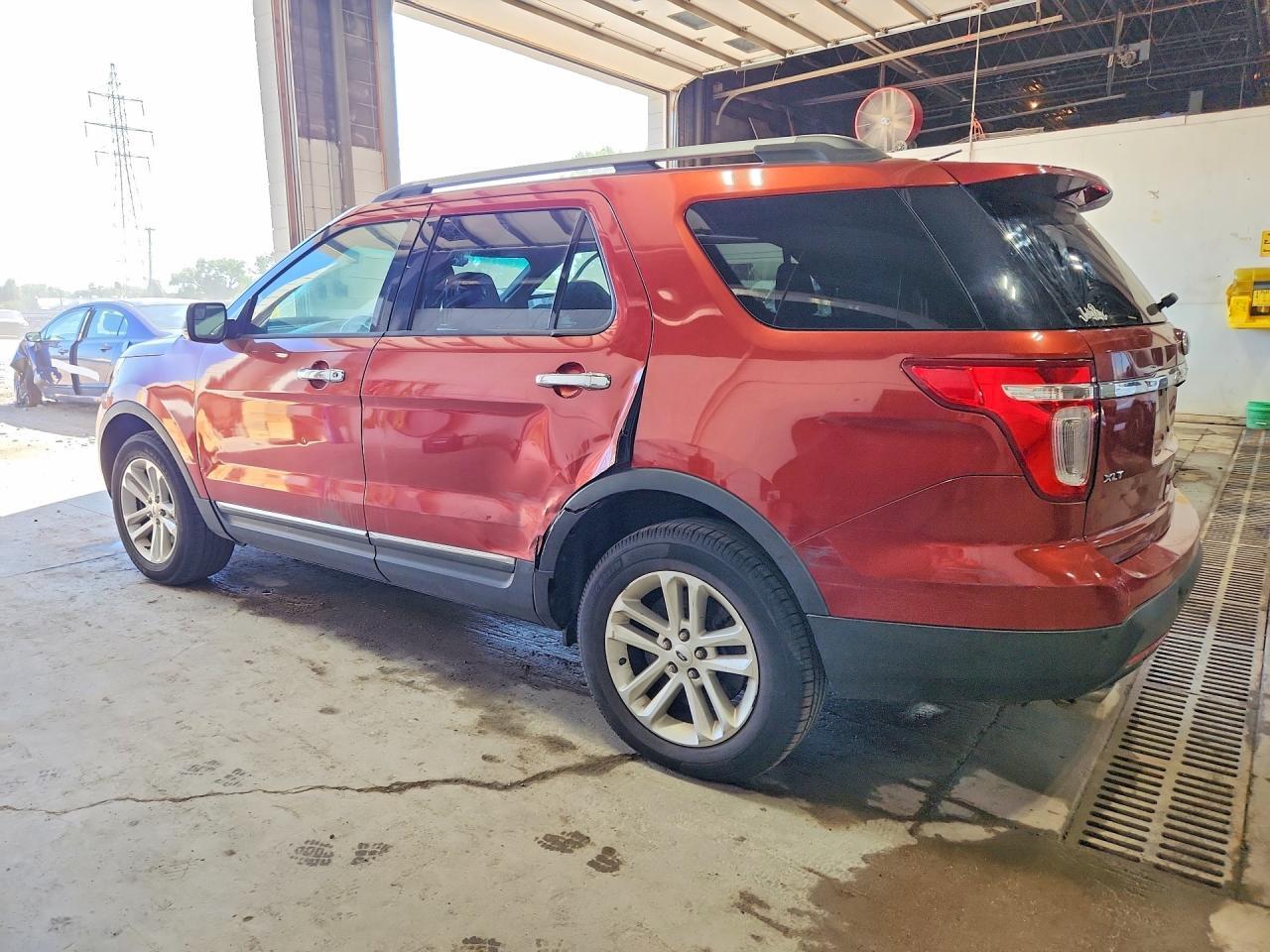 2014 Ford Explorer Xlt - Фото 2