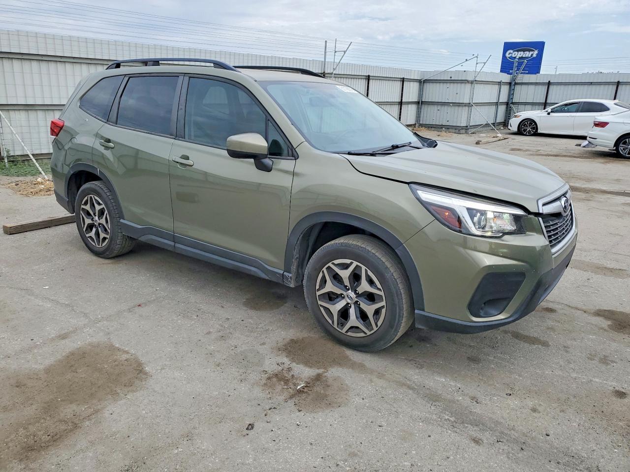 2019 Subaru Forester Premium - Фото 4