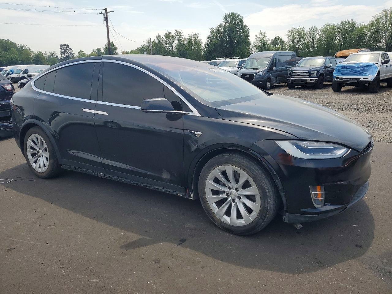 2017 Tesla Model X - Image 4