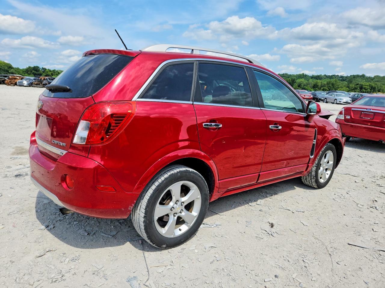 2015 Chevrolet Captiva Lt - Image 3