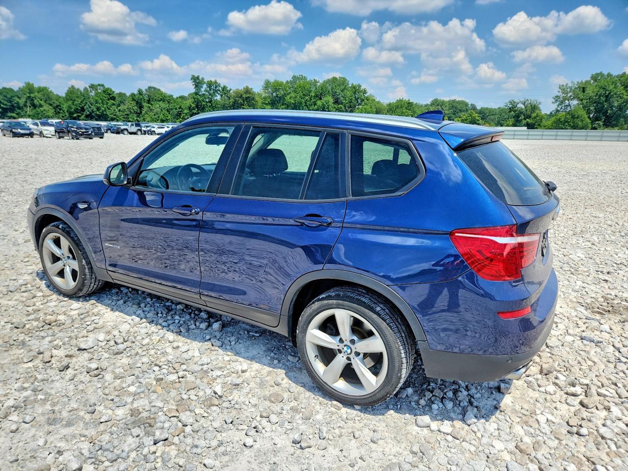 2017 BMW X3 xDrive28I - Фото 2