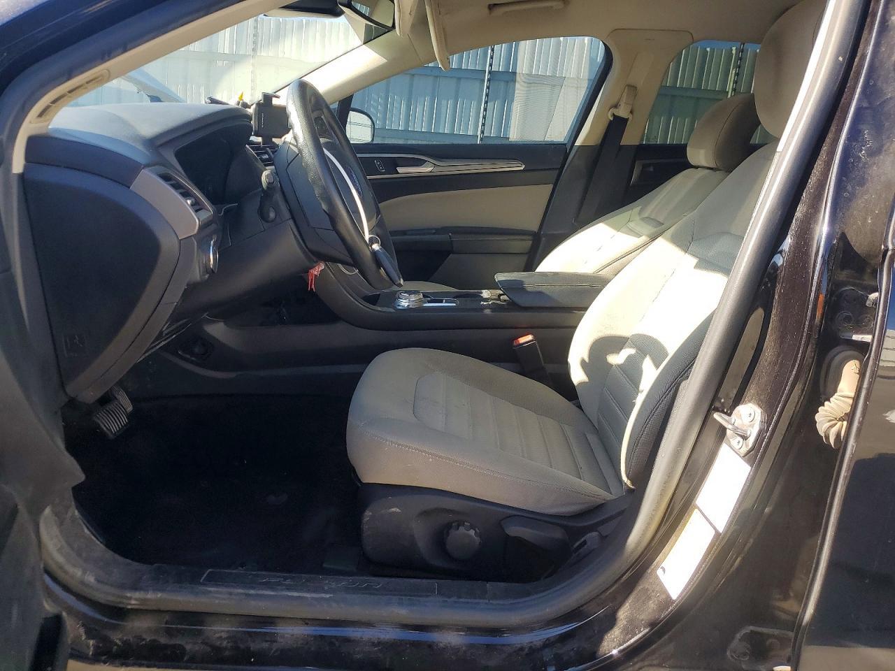 2019 Ford Fusion S - Фото 7
