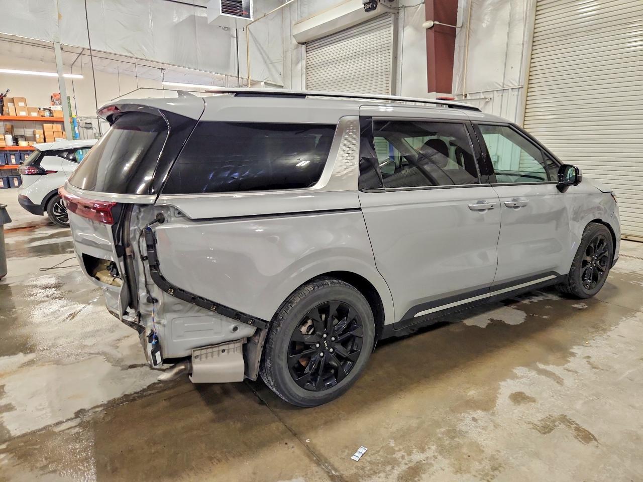2024 Kia Carnival Sx Prestige - Фото 3