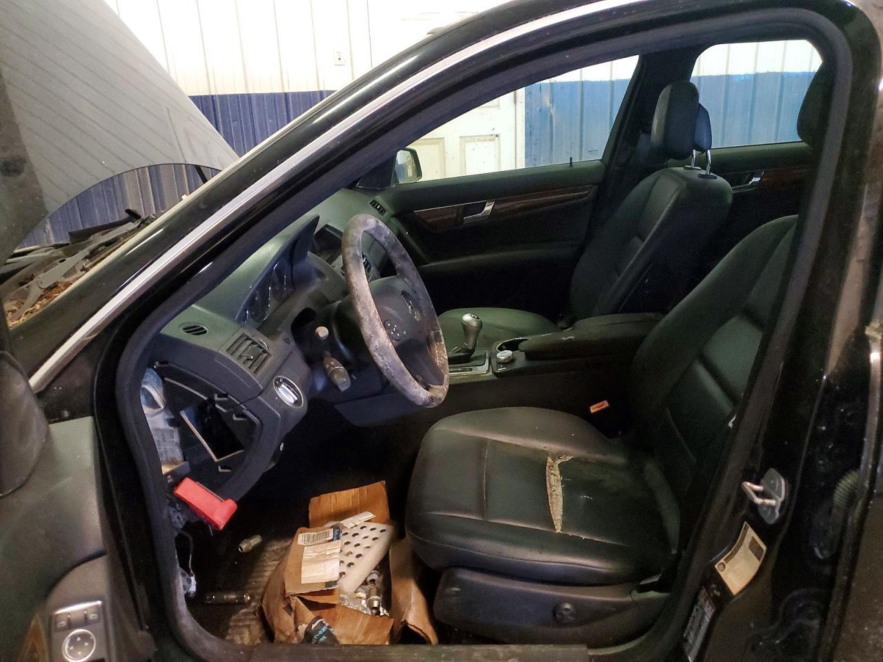 2011 Mercedes-Benz C 300 4Matic - Image 7