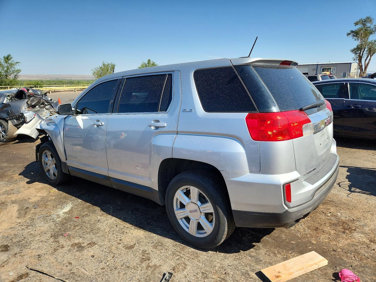 2016 GMC Terrain Sle - Image 2