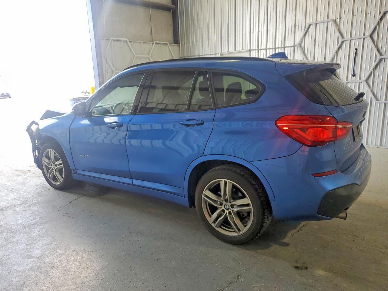 2018 BMW X1 Sdrive28I - Фото 2