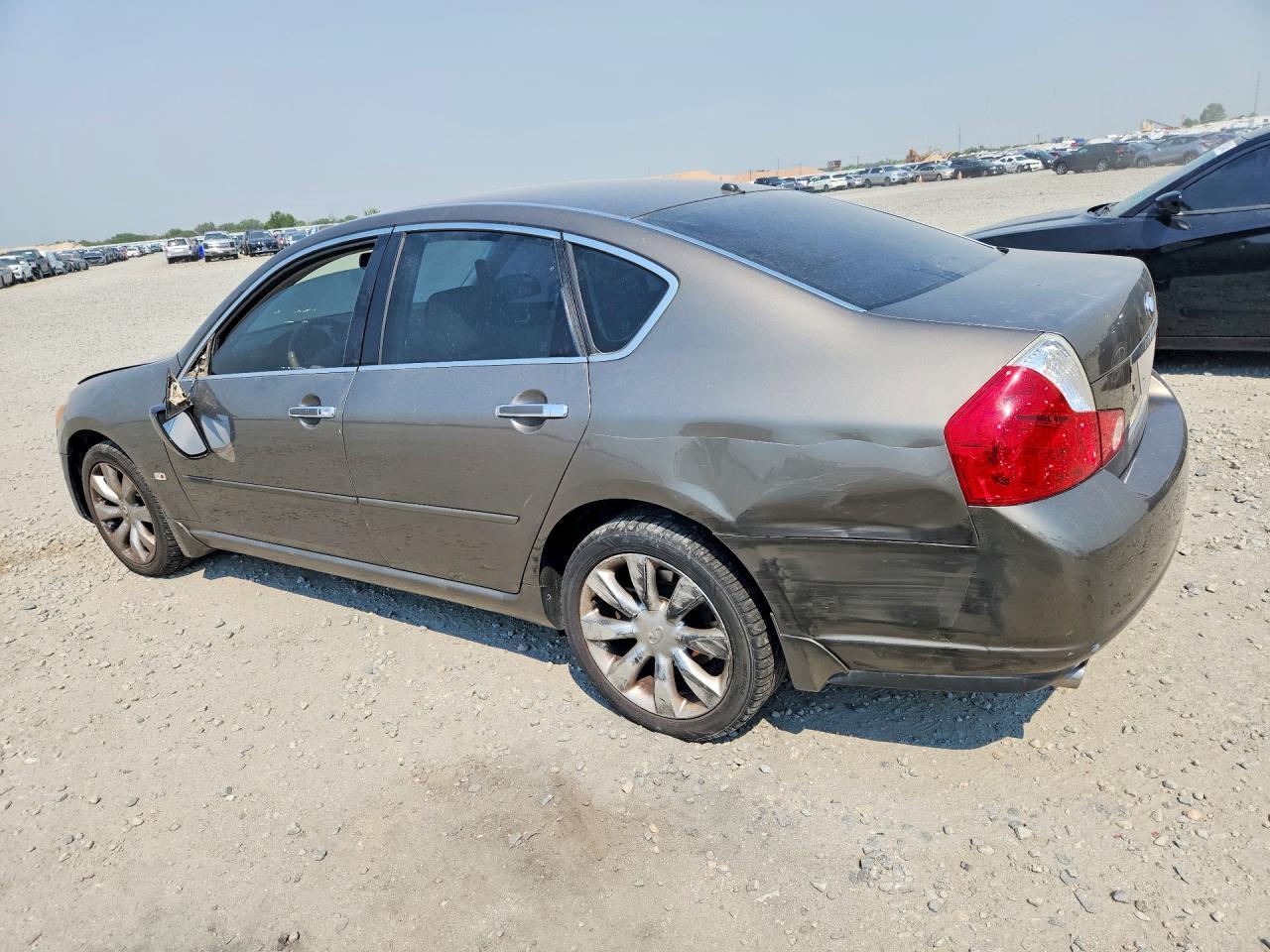 2007 Infiniti M35 X - Image 2
