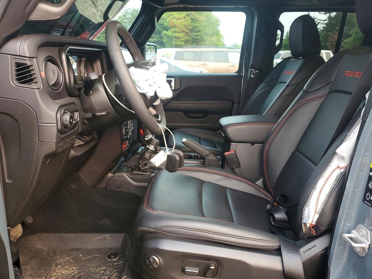 2025 Jeep Wrangler Rubicon - Фото 7