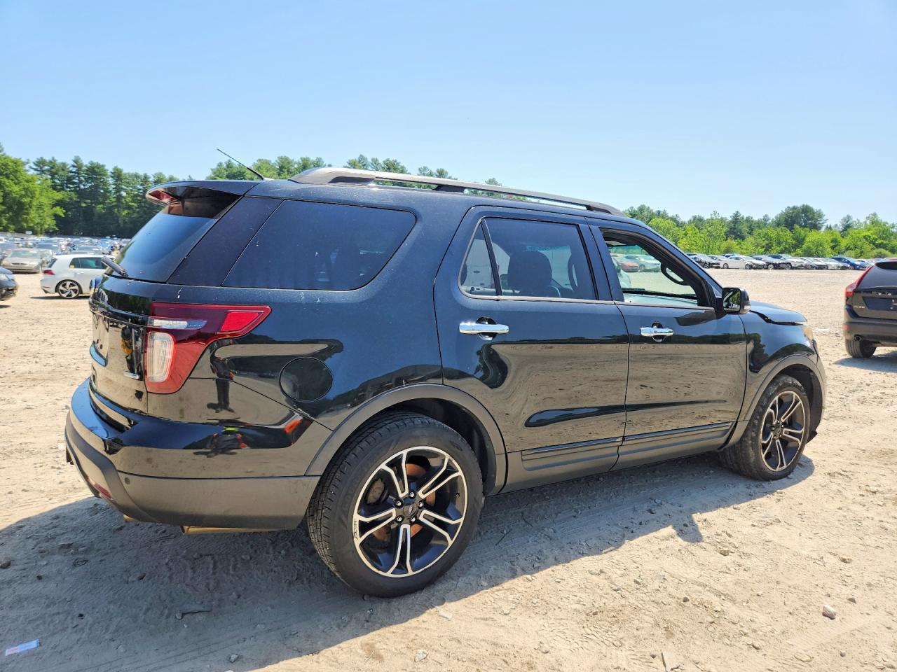 2014 Ford Explorer Sport - Image 3