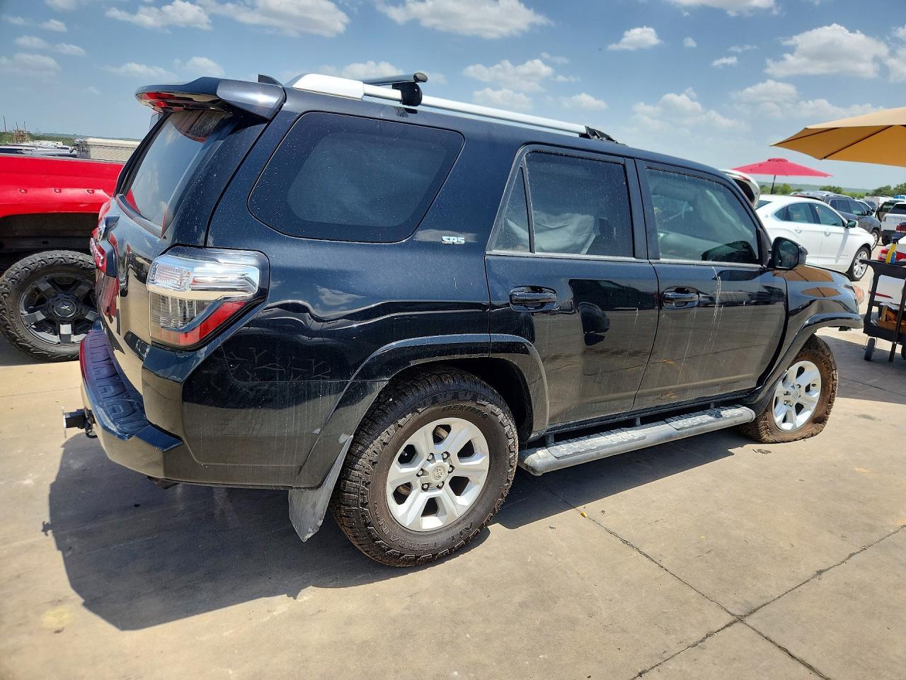 2017 Toyota 4Runner Sr5 - Image 3