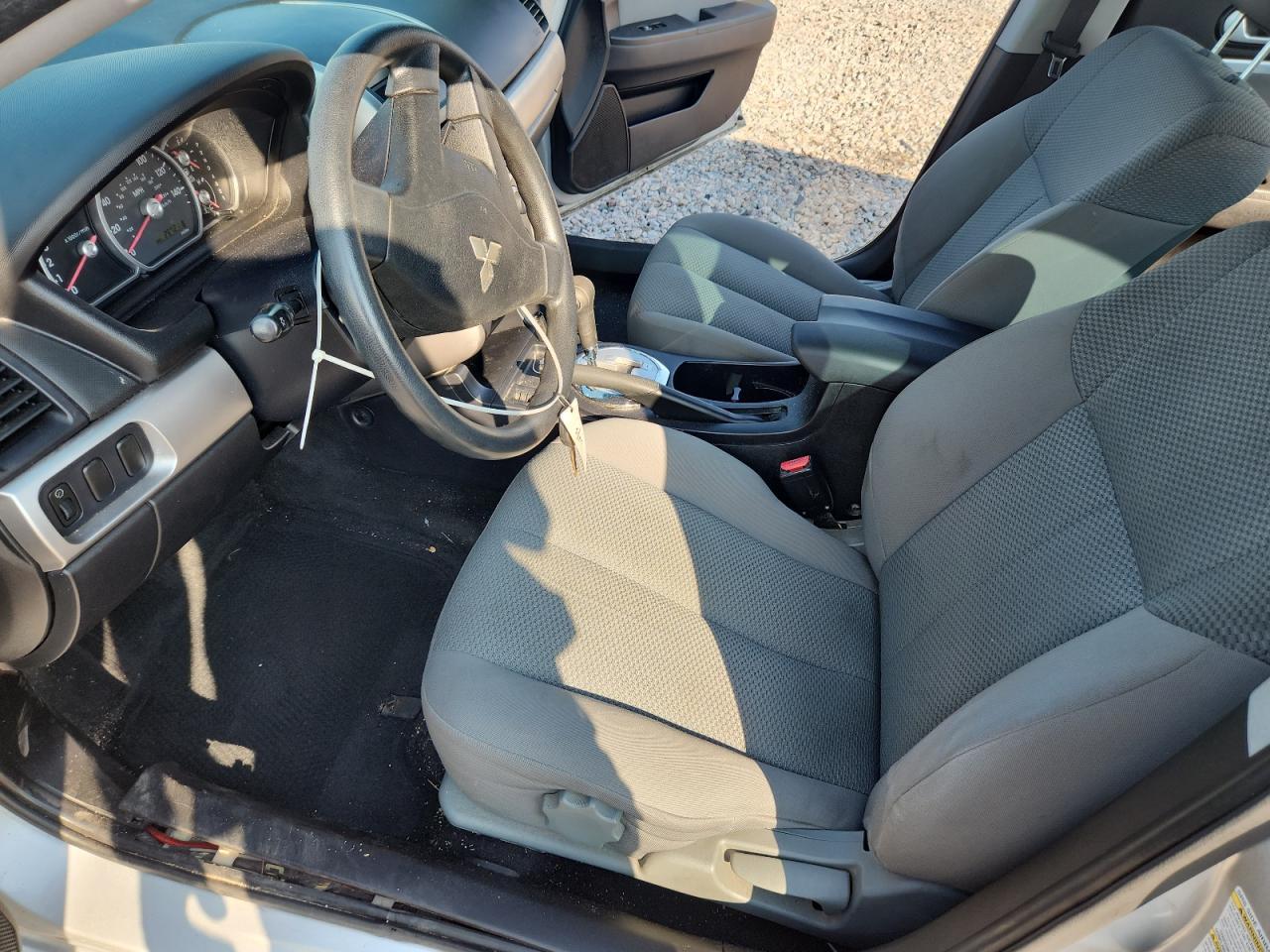 2008 Mitsubishi Galant Es - Image 7