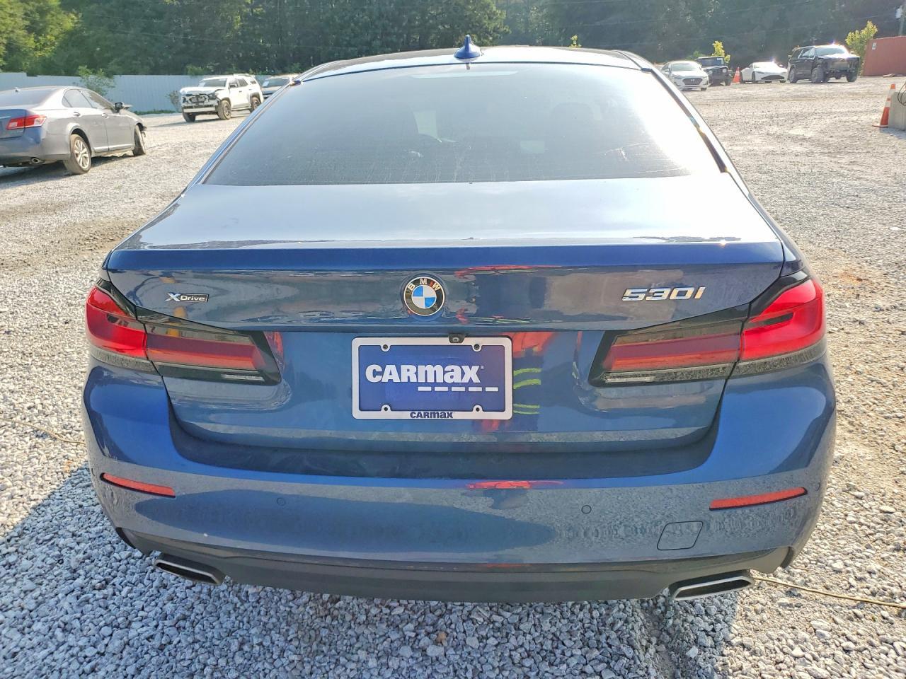 2022 BMW 530 Xi - Фото 6
