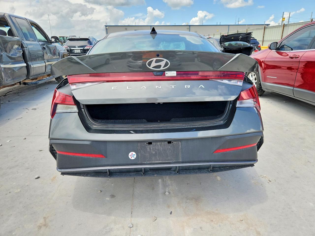 2024 Hyundai Elantra Sel - Фото 6