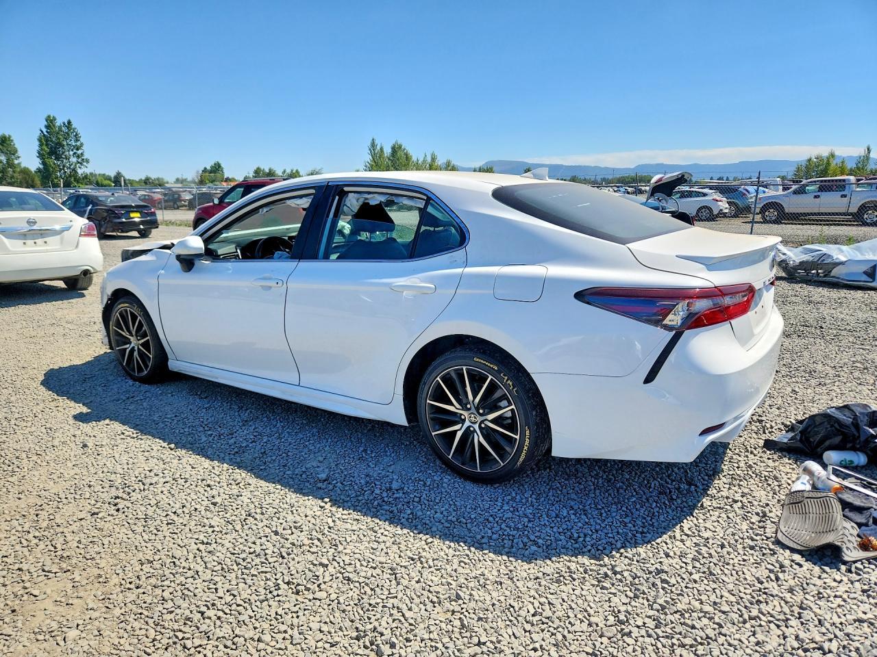 2021 Toyota Camry Se - Image 2