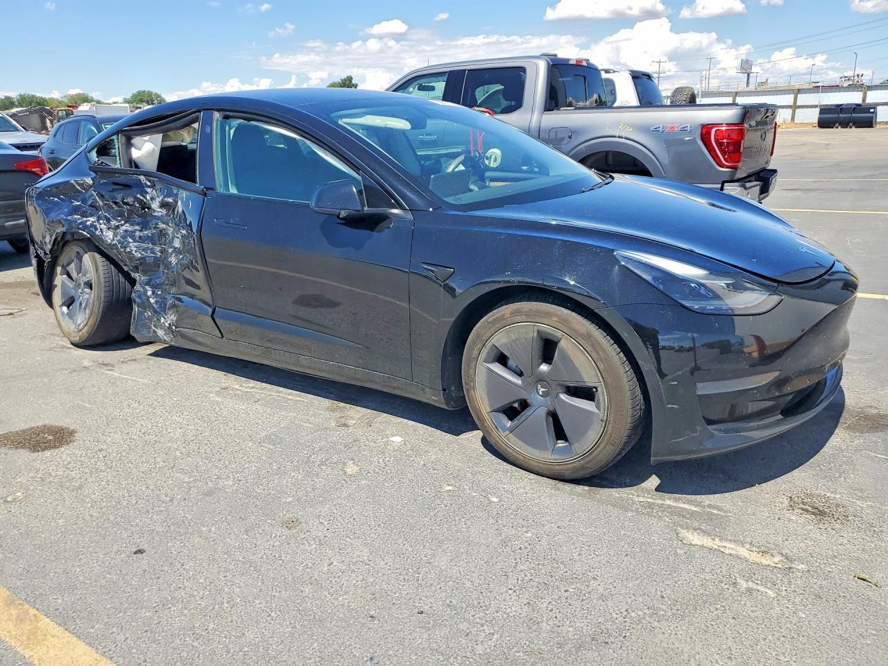 2021 Tesla Model 3 - Image 4