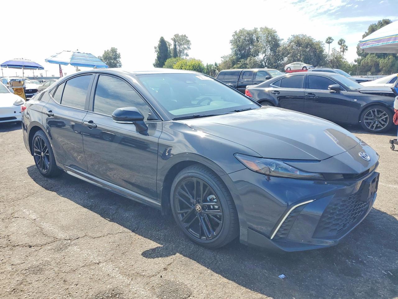 2025 Toyota Camry Se - Image 4