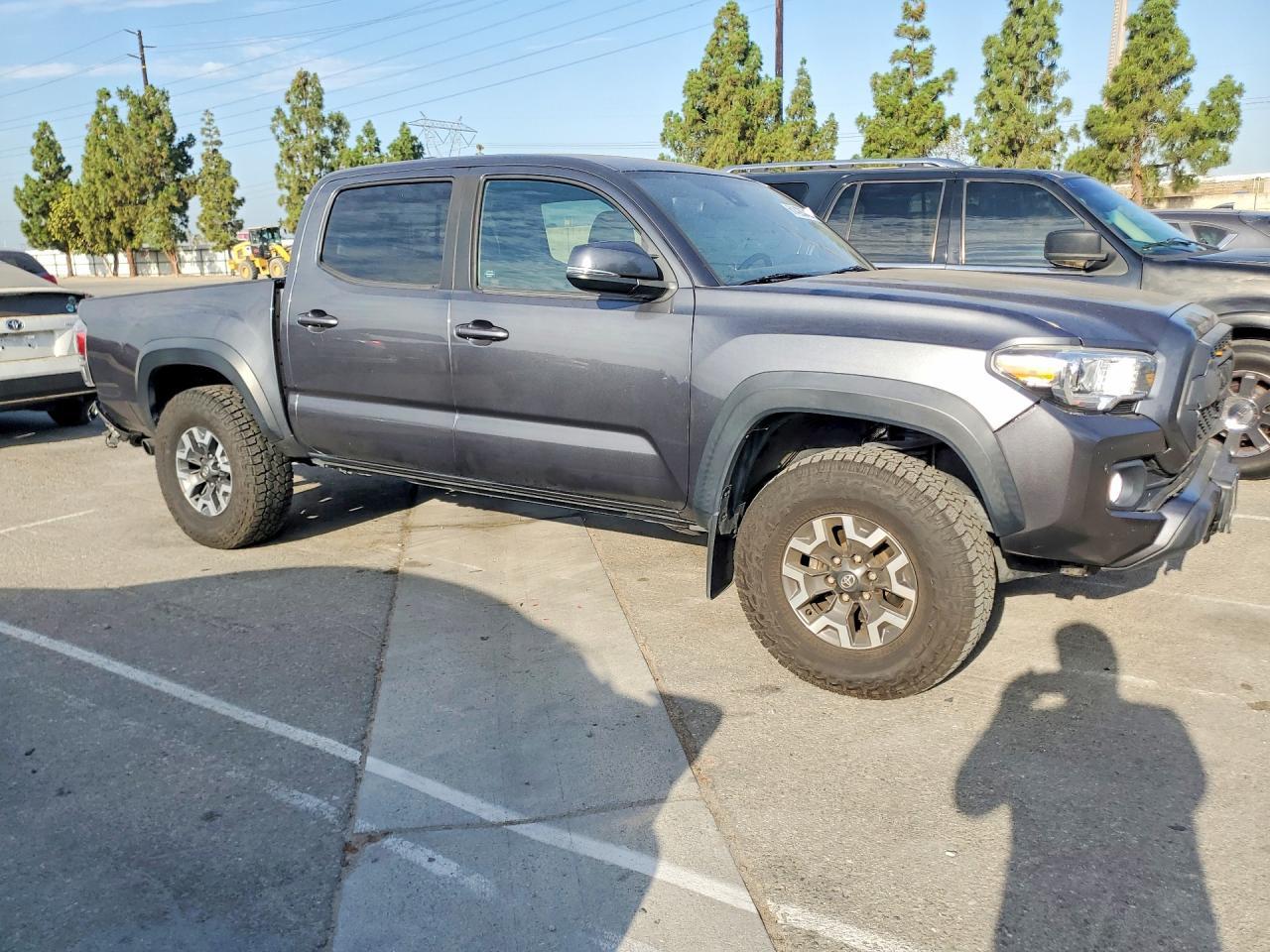 2021 Toyota Tacoma Trd Off-Road - Image 4