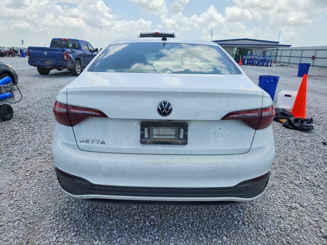 2024 Volkswagen Jetta Sport - Image 6