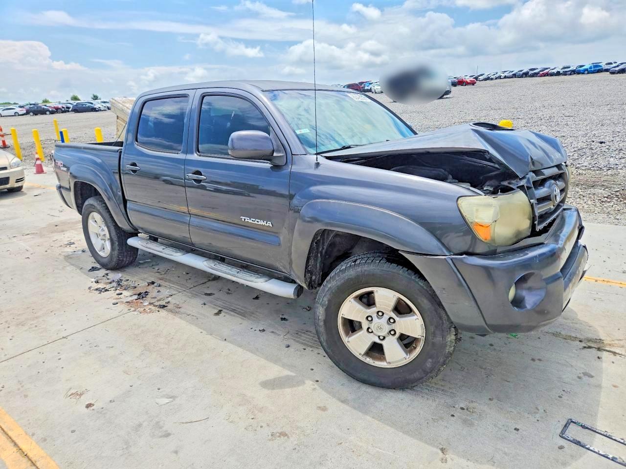 2009 Toyota Tacoma Double Cab - Image 4