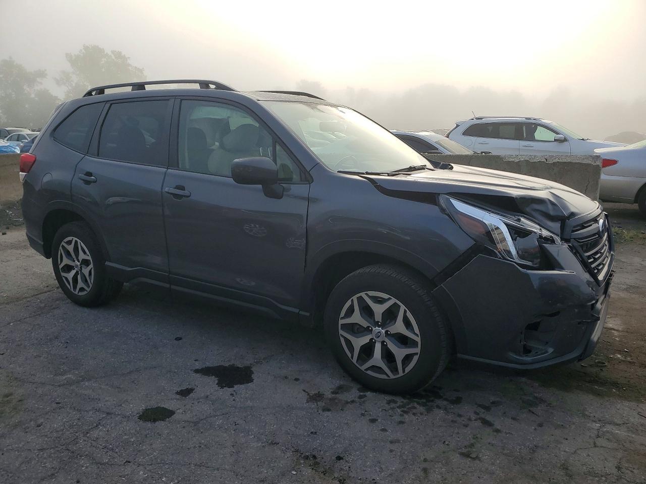 2022 Subaru Forester Premium - Фото 4