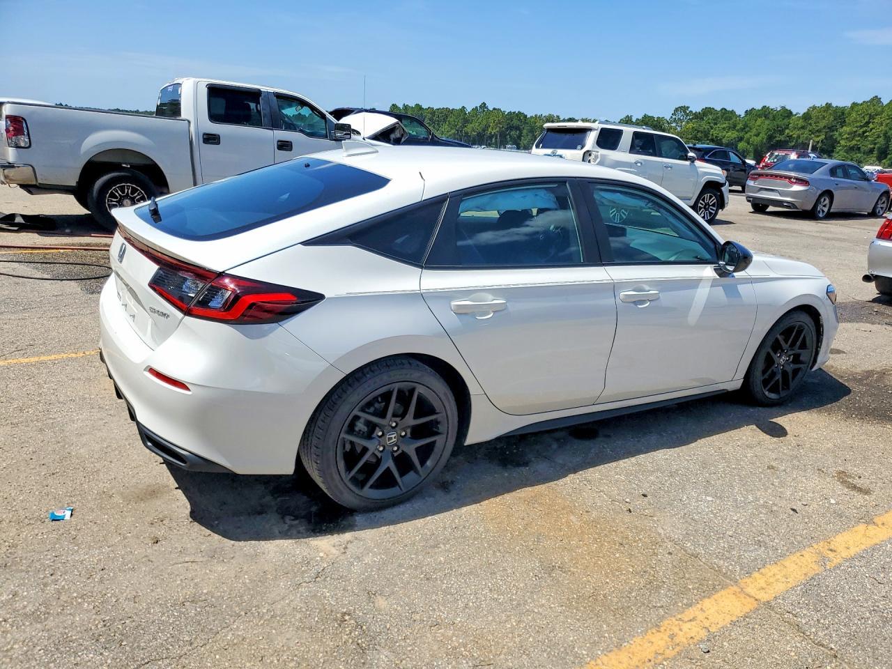 2025 Honda Civic Sport - Image 3
