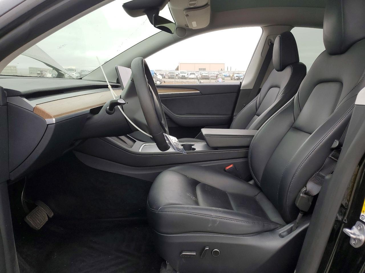 2023 Tesla Model Y - Фото 7