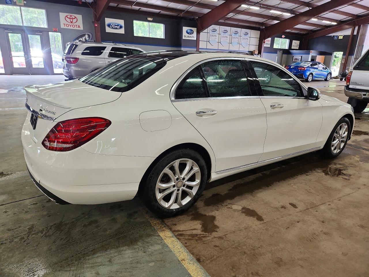 2015 Mercedes-Benz C 300 4Matic - Image 3