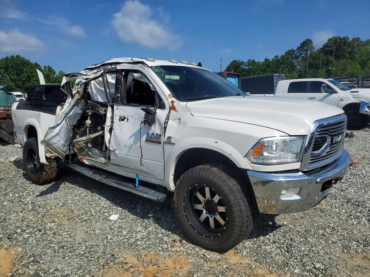 2017 Ram 3500 Longhorn - Image 4