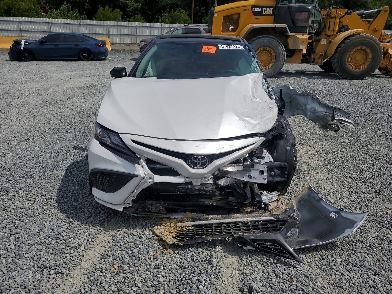 2023 Toyota Camry Xse V6 - Фото 5