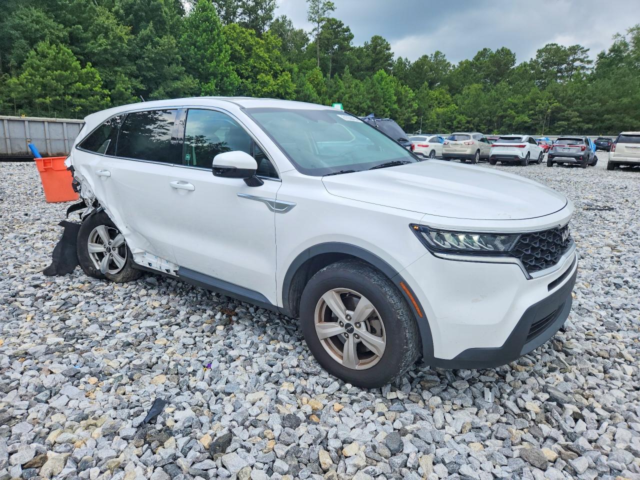 2022 Kia Sorento Lx - Image 4
