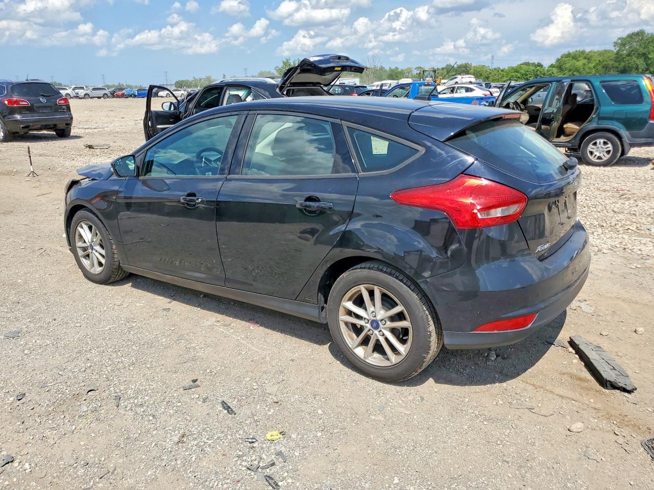 2018 Ford Focus Se - Фото 2
