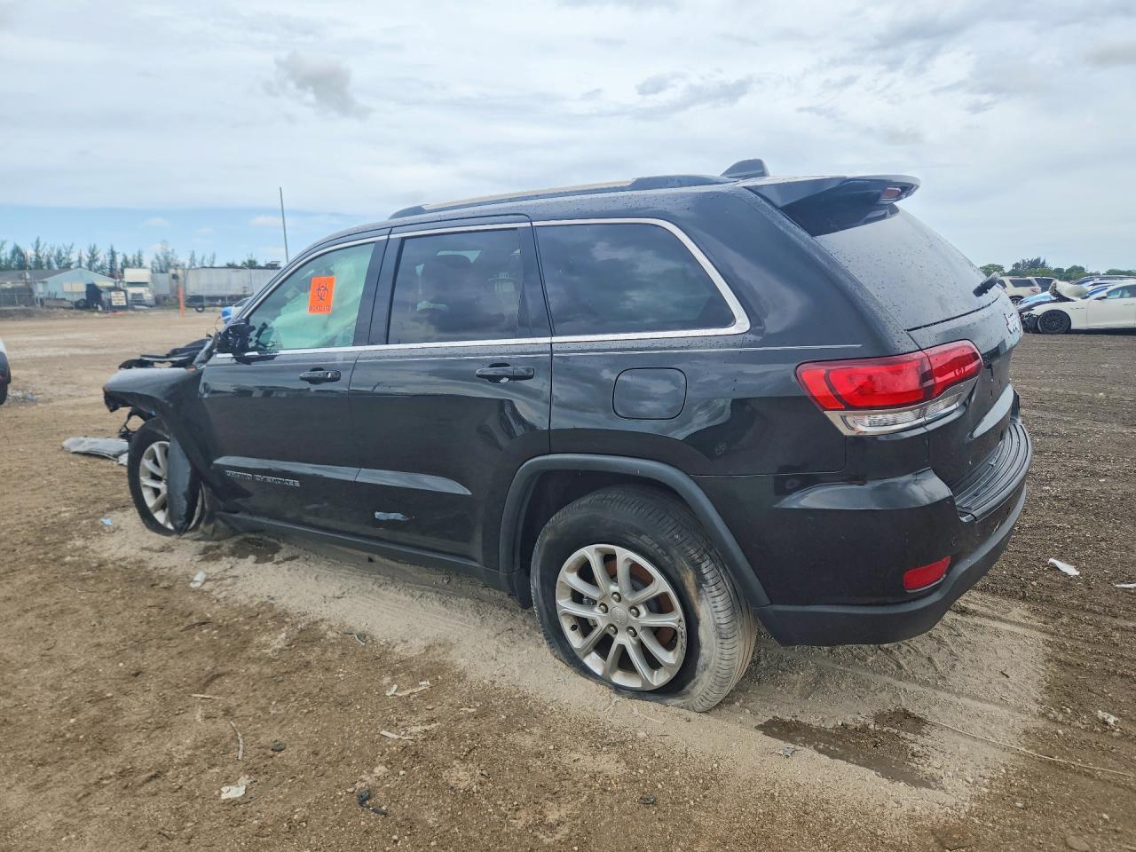 2021 Jeep Grand Cherokee Laredo - Image 2