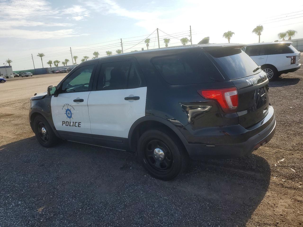 2016 Ford Explorer Police Interceptor - Image 2