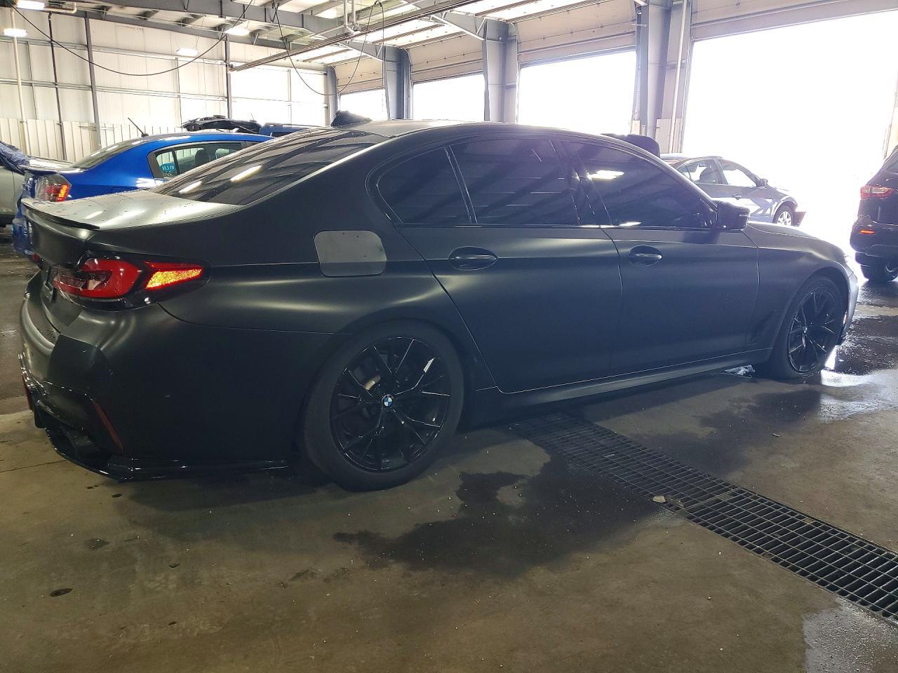 2021 BMW 540 I - Фото 3