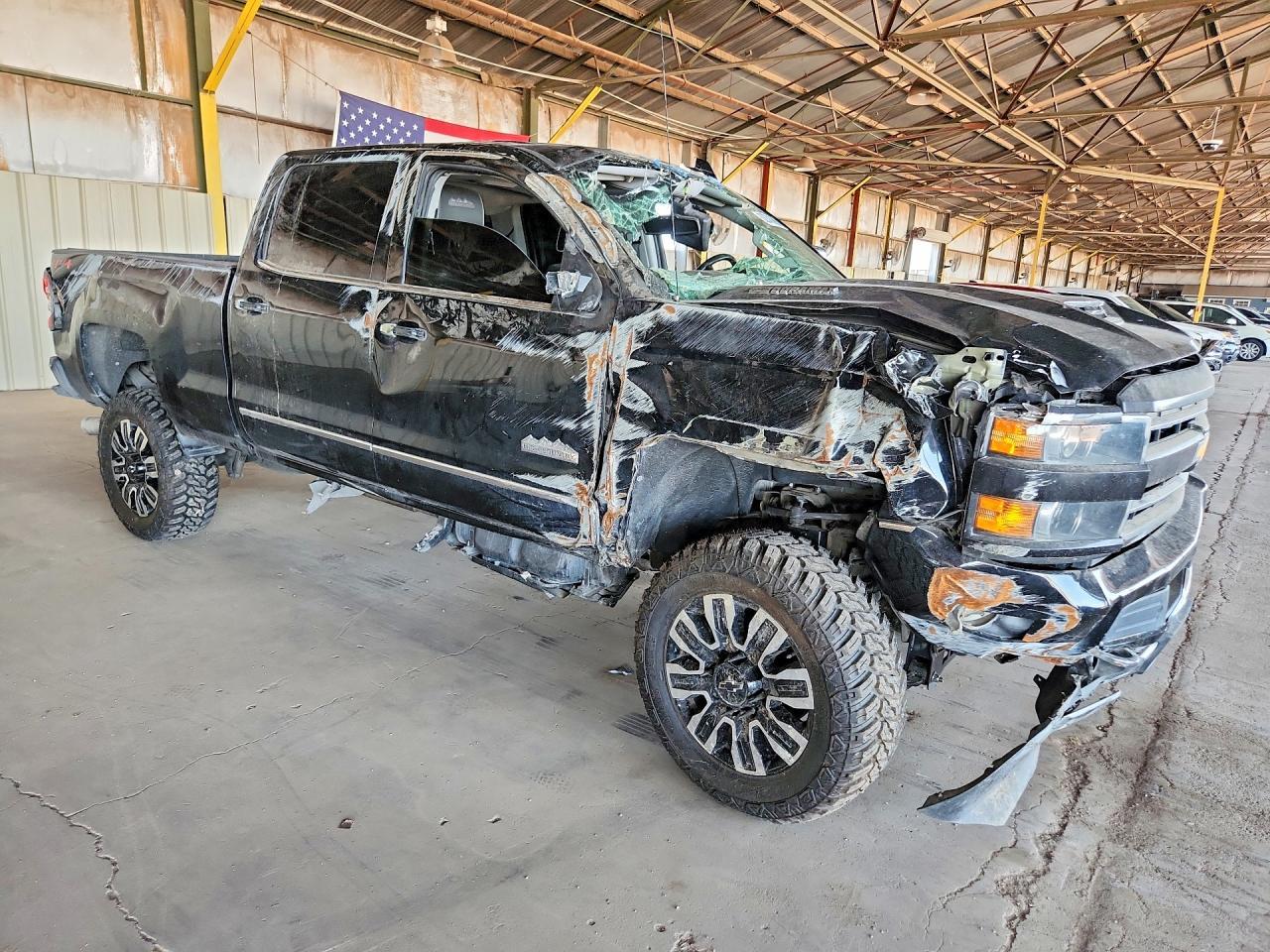 2018 Chevrolet Silverado K2500 High Country - Image 4
