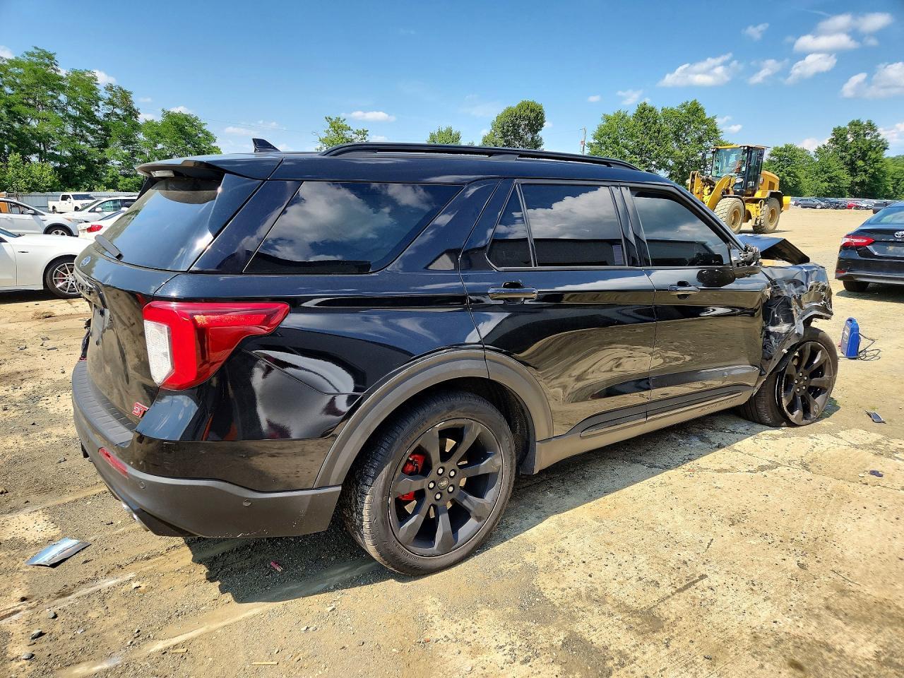 2020 Ford Explorer St - Фото 3